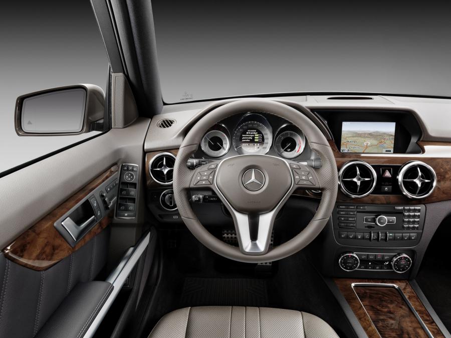  Mercedes-Benz GLK-Class 2012 года  (фото 7 из 77)